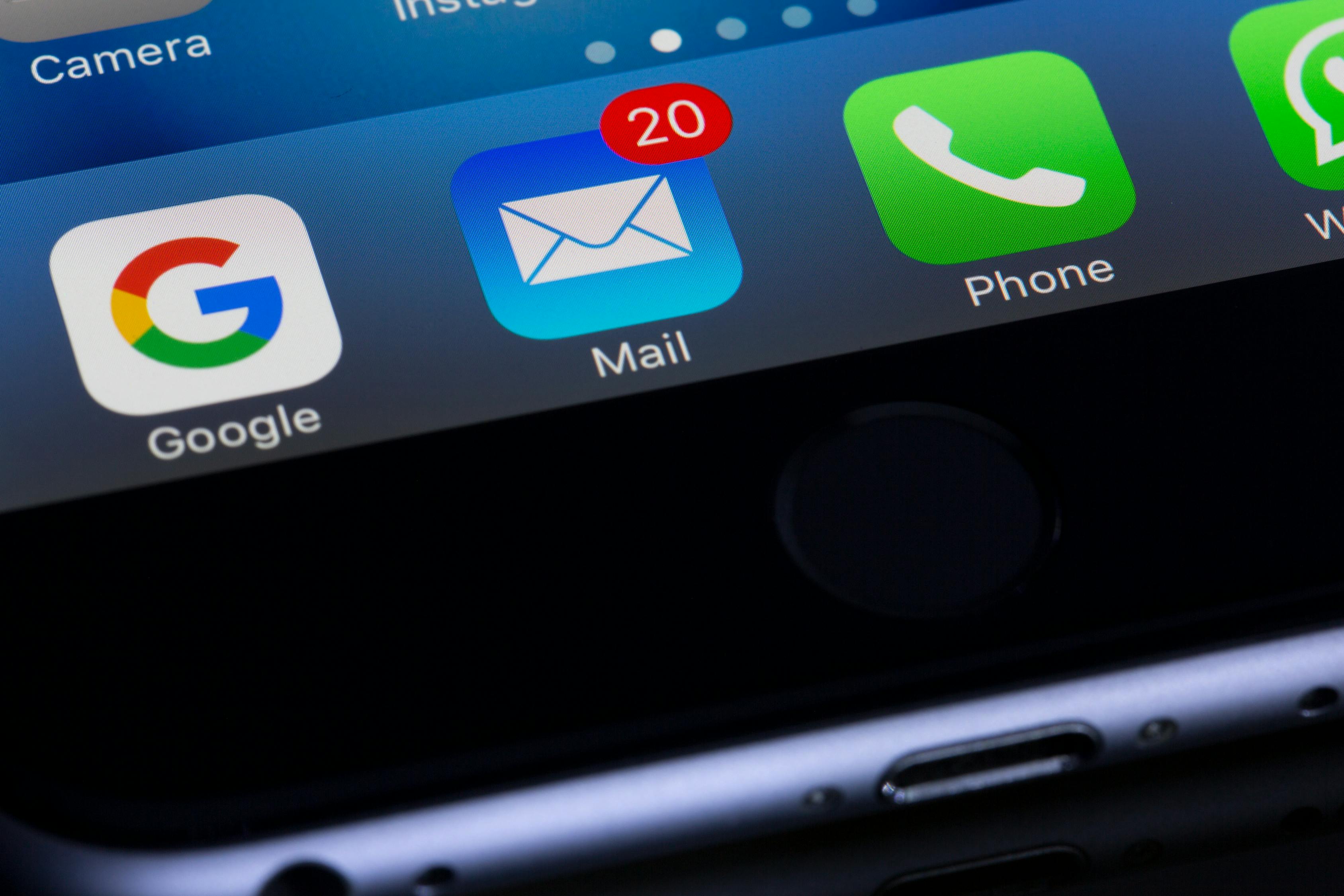 最新iPhone型号引领科技潮流，成为新标杆