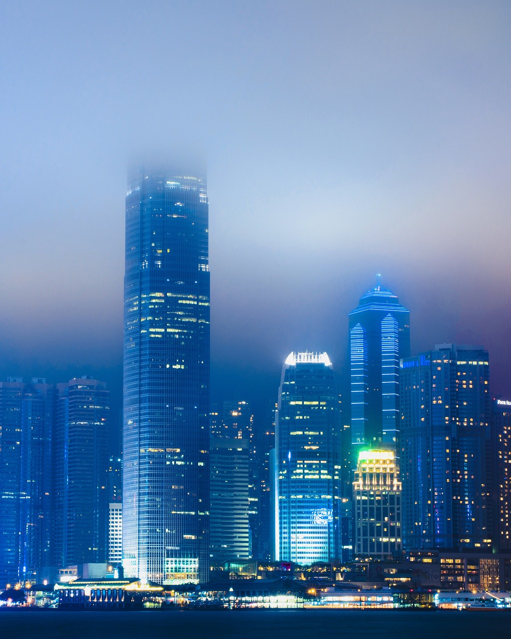 房企香港上市，探索与机遇的新征程
